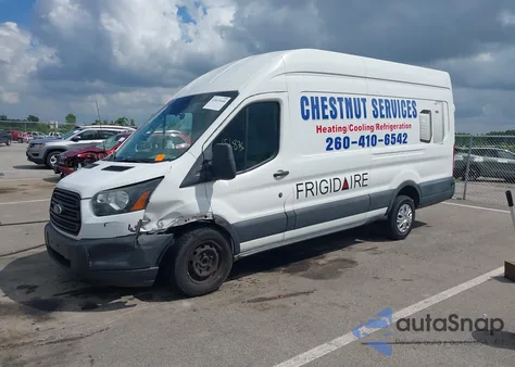 2015 Ford Transit-250 z USA, uszkodzony, nr VIN 1FTYR3XM0FKA16246